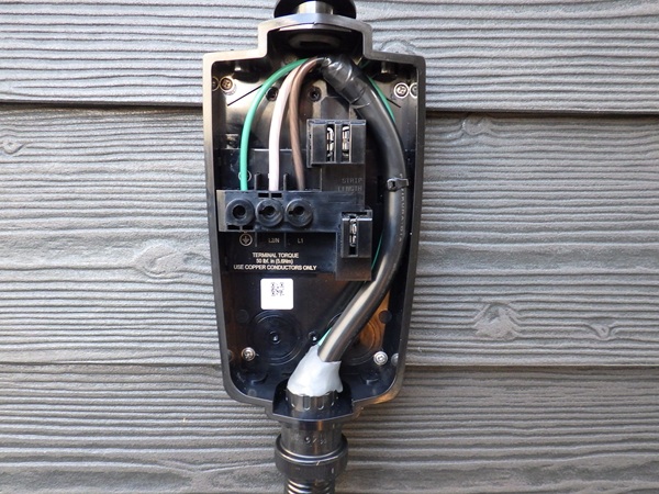 神奈川県・テスラウォールコネクタ－