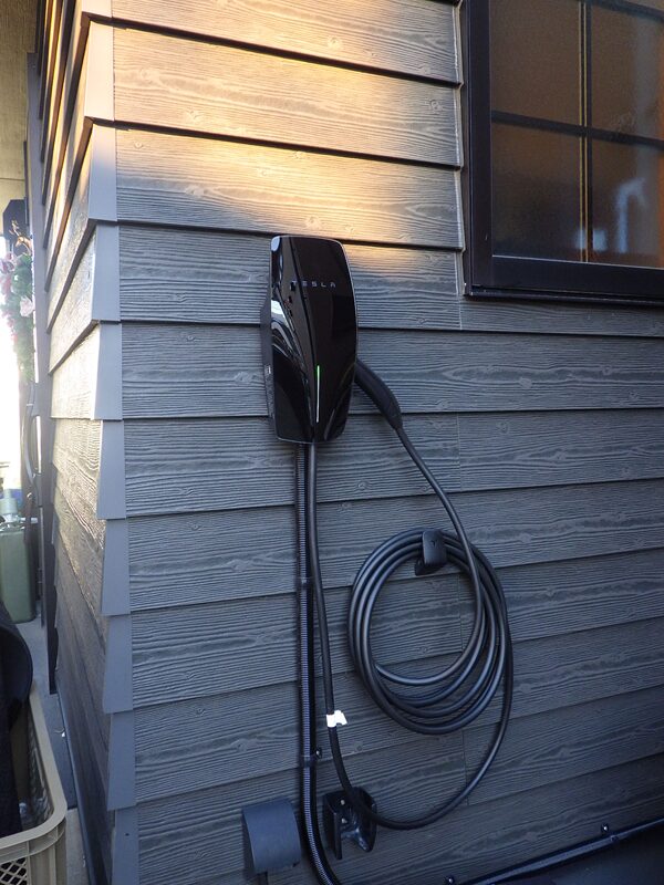 神奈川県・テスラウォールコネクタ－